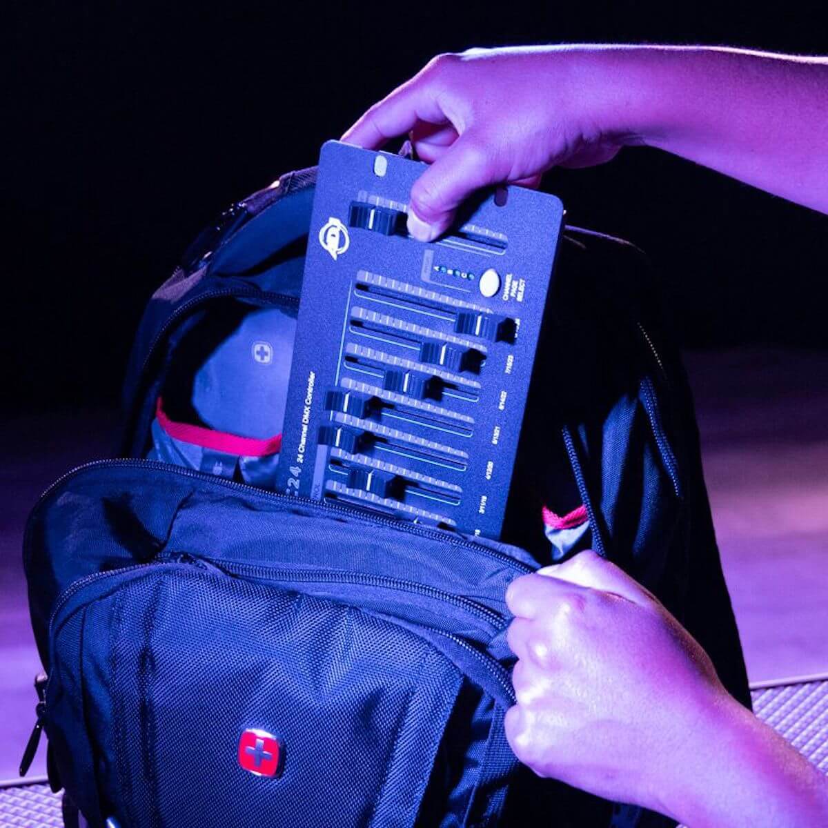 ADJ SDC24 - Basic 24-channel DMX Lighting Controller, backpack