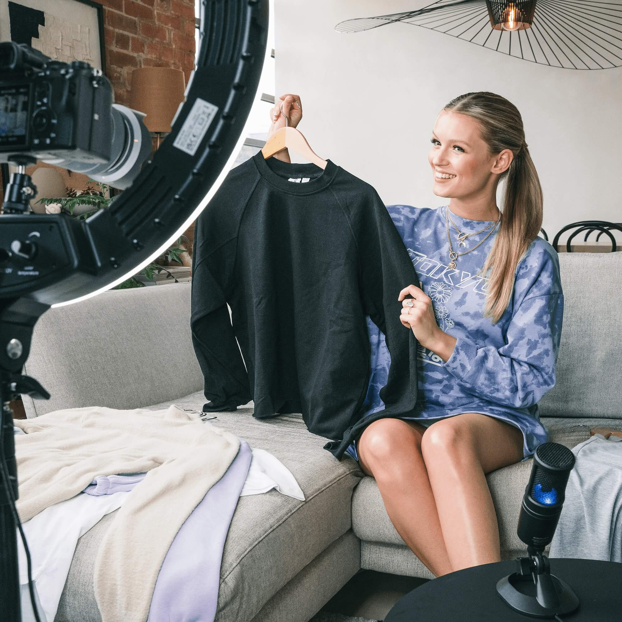Audio-Technica AT2020USB-X - Cardioid Condenser USB Microphone being used in a fashion podcast