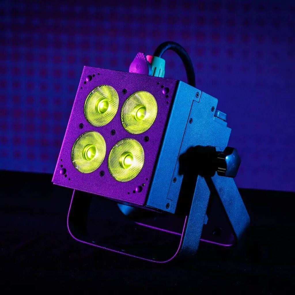 Blizzard Lighting HotBox X4 RGBALC - 6-in-1 LED Wash Light, stage 1