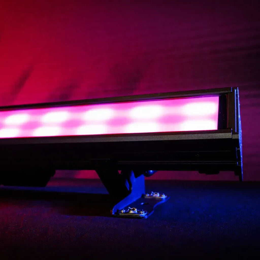 Blizzard Lighting STICKnado Great White - RGB Pixel and White FX, IP65 batten fixture, stage 2