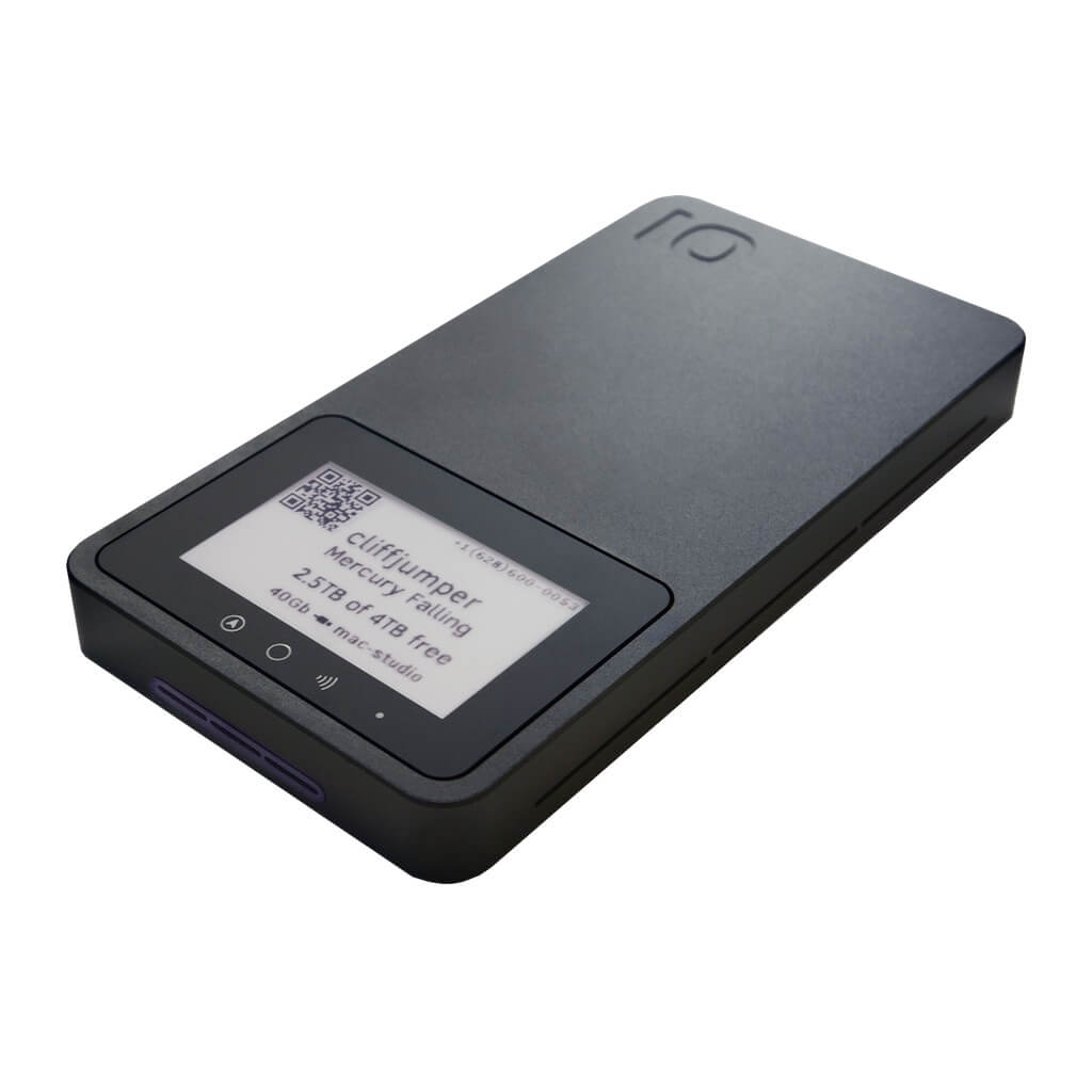 Iodyne Pro Mini - Thunderbolt 4 Smart Bus-Powered SSD, angle