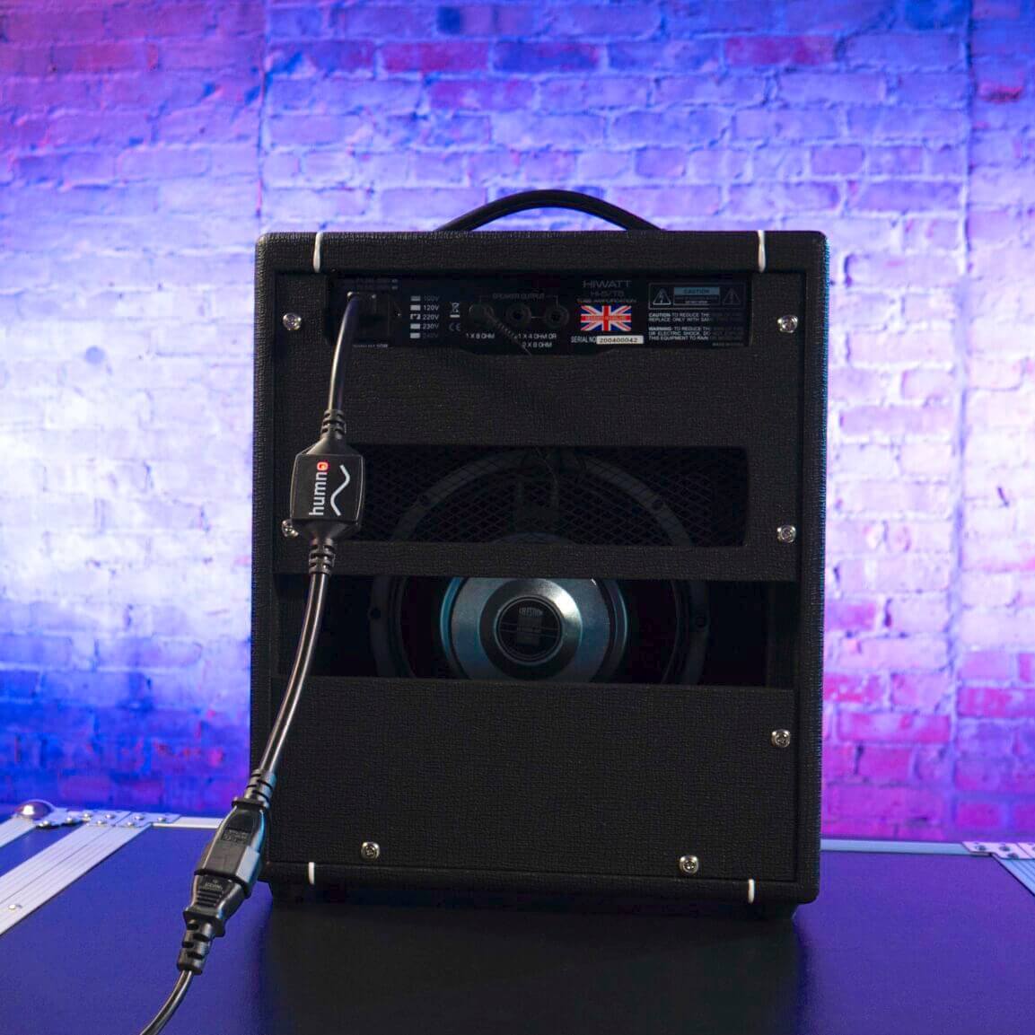 Morley Humno - Hum and Buzz Noise Eliminator, plugged into an amp