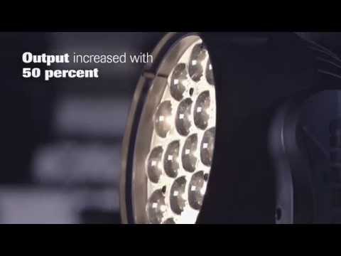 Martin MAC Aura XB - Extra-Bright RGBW LED Wash Light, YouTube video