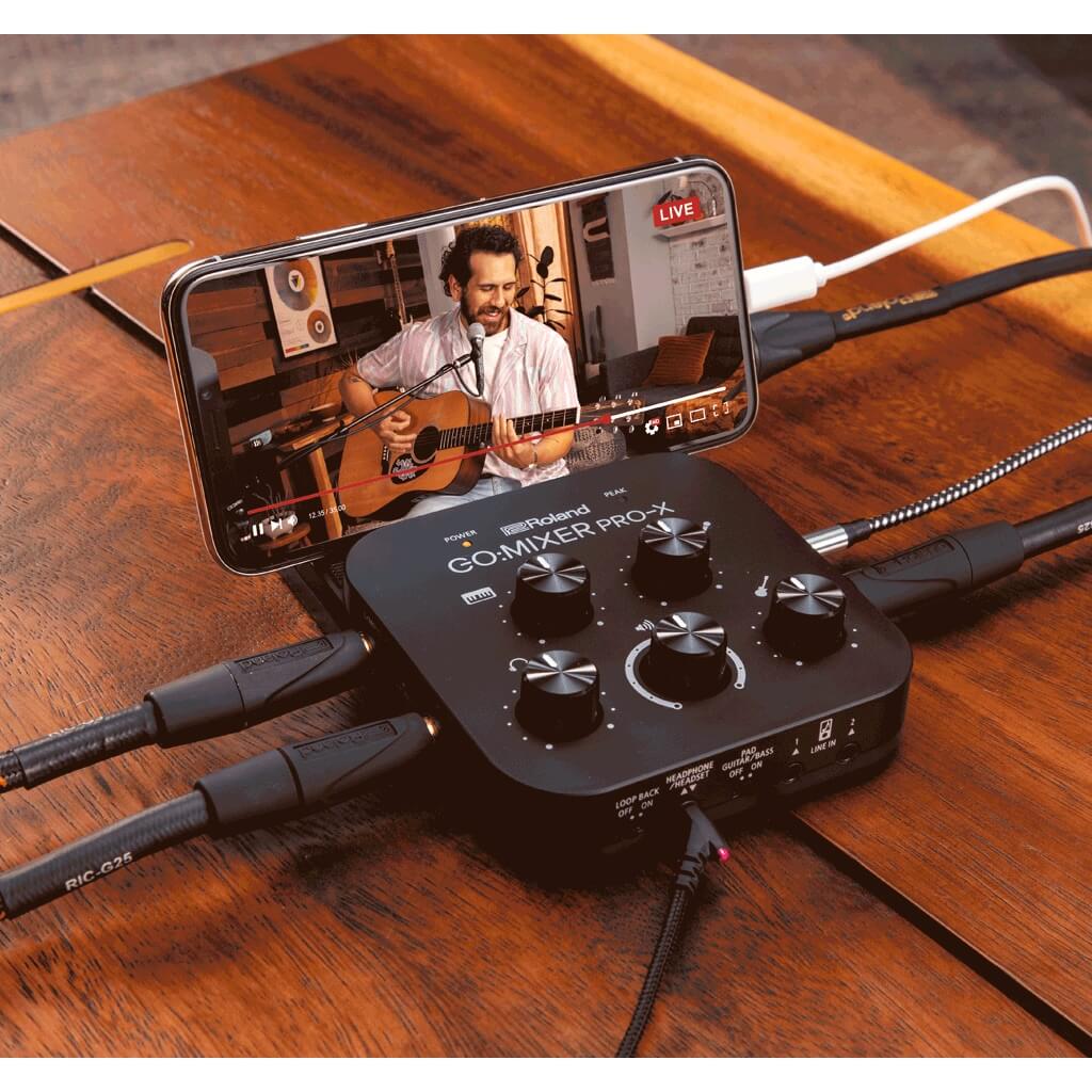 Roland GO:MIXER PRO-X - Audio Mixer for Smartphones, podcast