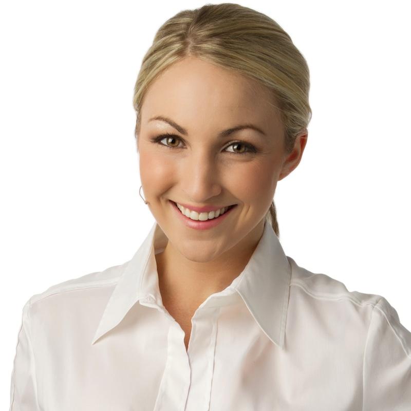 Countryman H6 Omnidirectional Headset Microphone worn by an actor