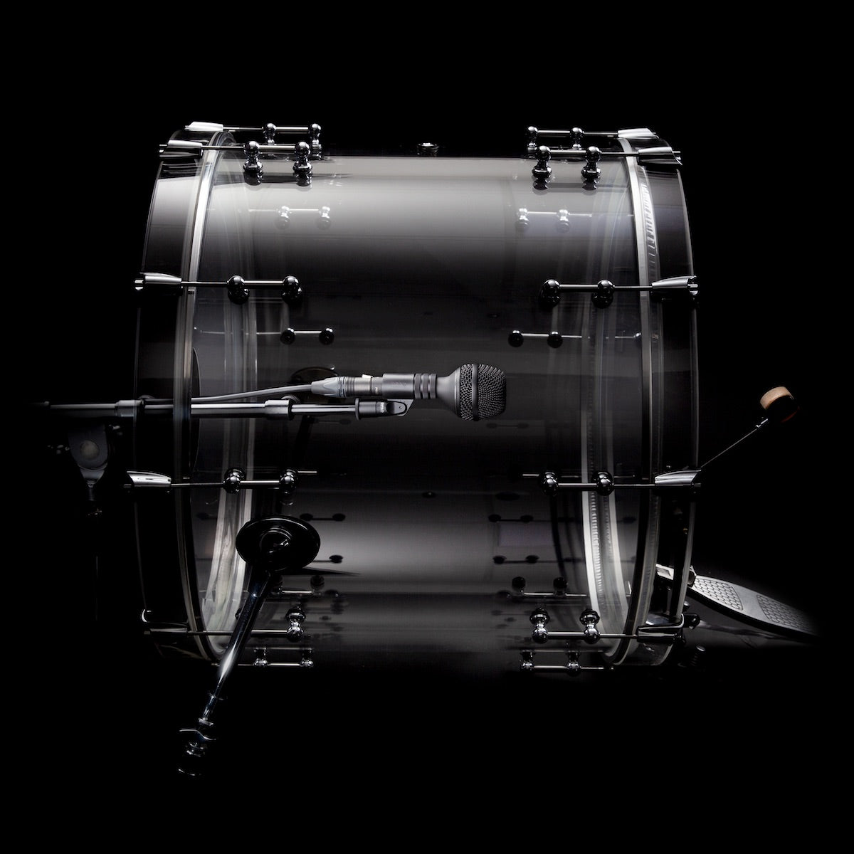 DPA 4055 Kick Drum Microphone, see through kick drum