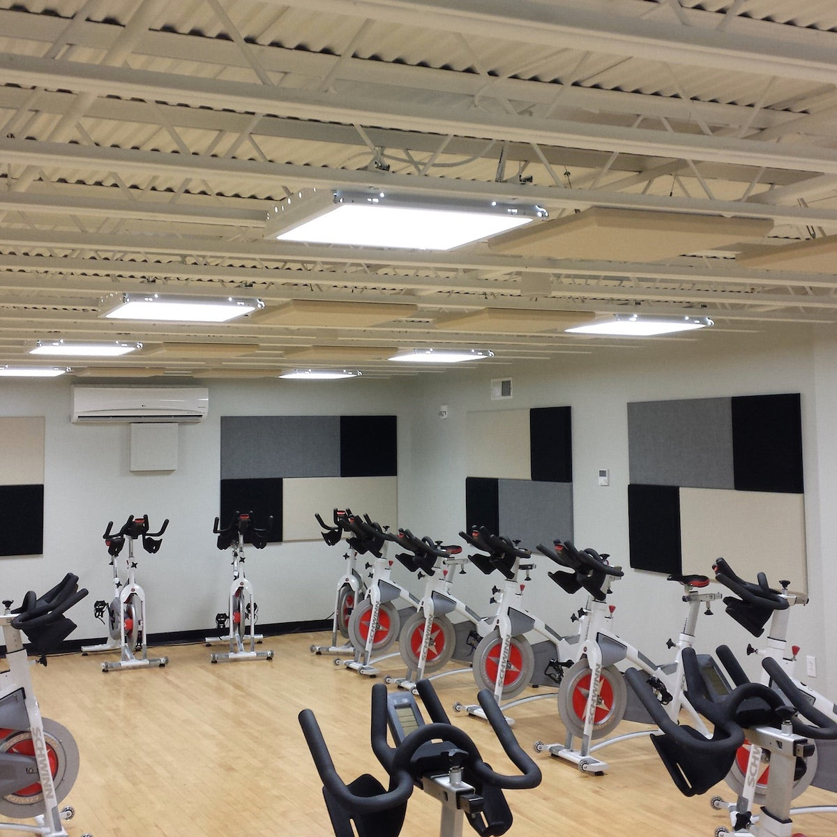 Primacoustic Broadway Wall Panels - Broadband 4x4, installed