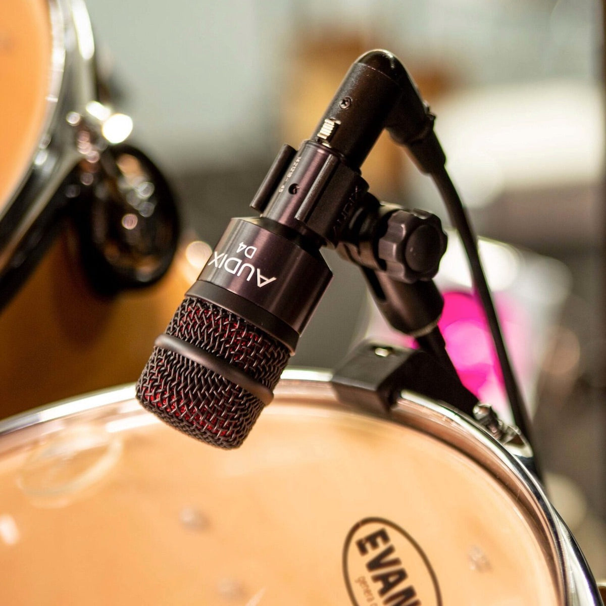 Audix D4 Dynamic Instrument Microphone mounted on a floor tom drum