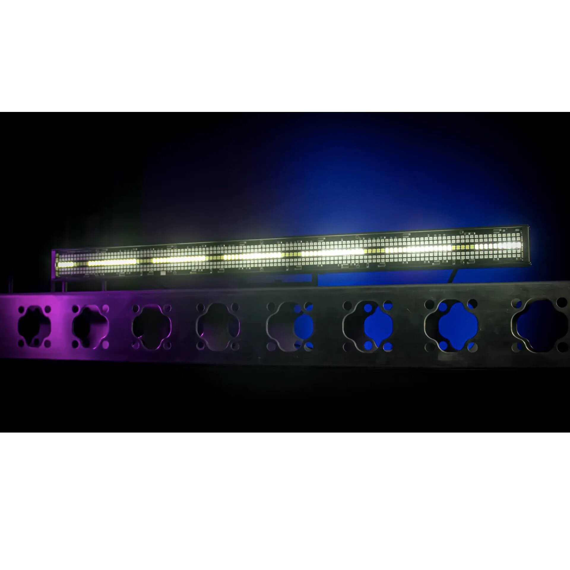 Blizzard Lighting StormChaser SuperHot - 1m LED Linear Effect Fixture