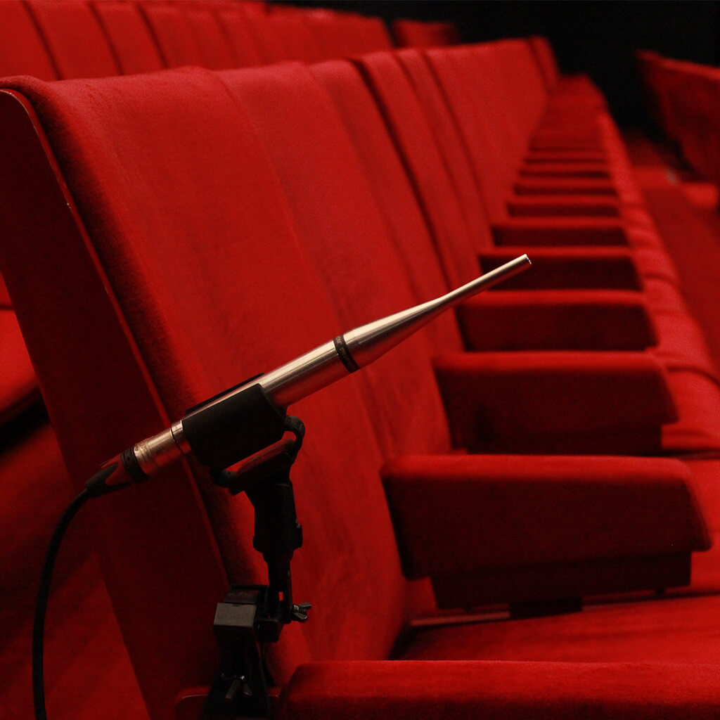 Earthworks M50 - 50kHz Measurement Microphone, theater