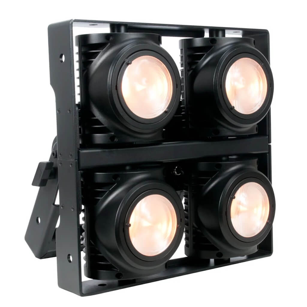 Elation DTW Blinder 700 IP - 4x 175W Dim-to-Warm LED Blinder, angle