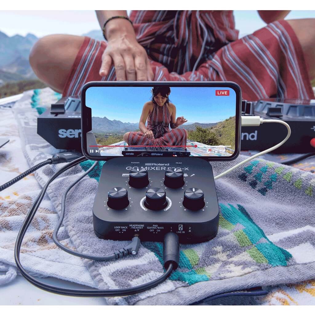 Roland GO:MIXER PRO-X - Audio Mixer for Smartphones, outdoors