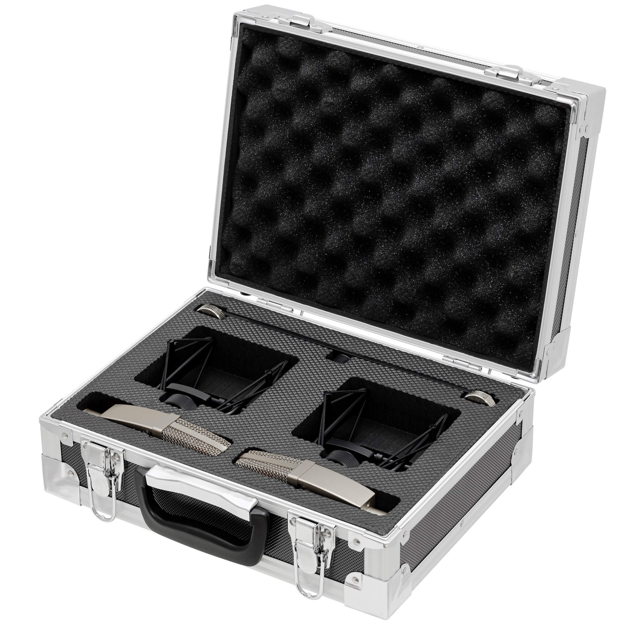 sE Electronics T2 (P) - Factory Matched Pair of T2 Microphones, open case