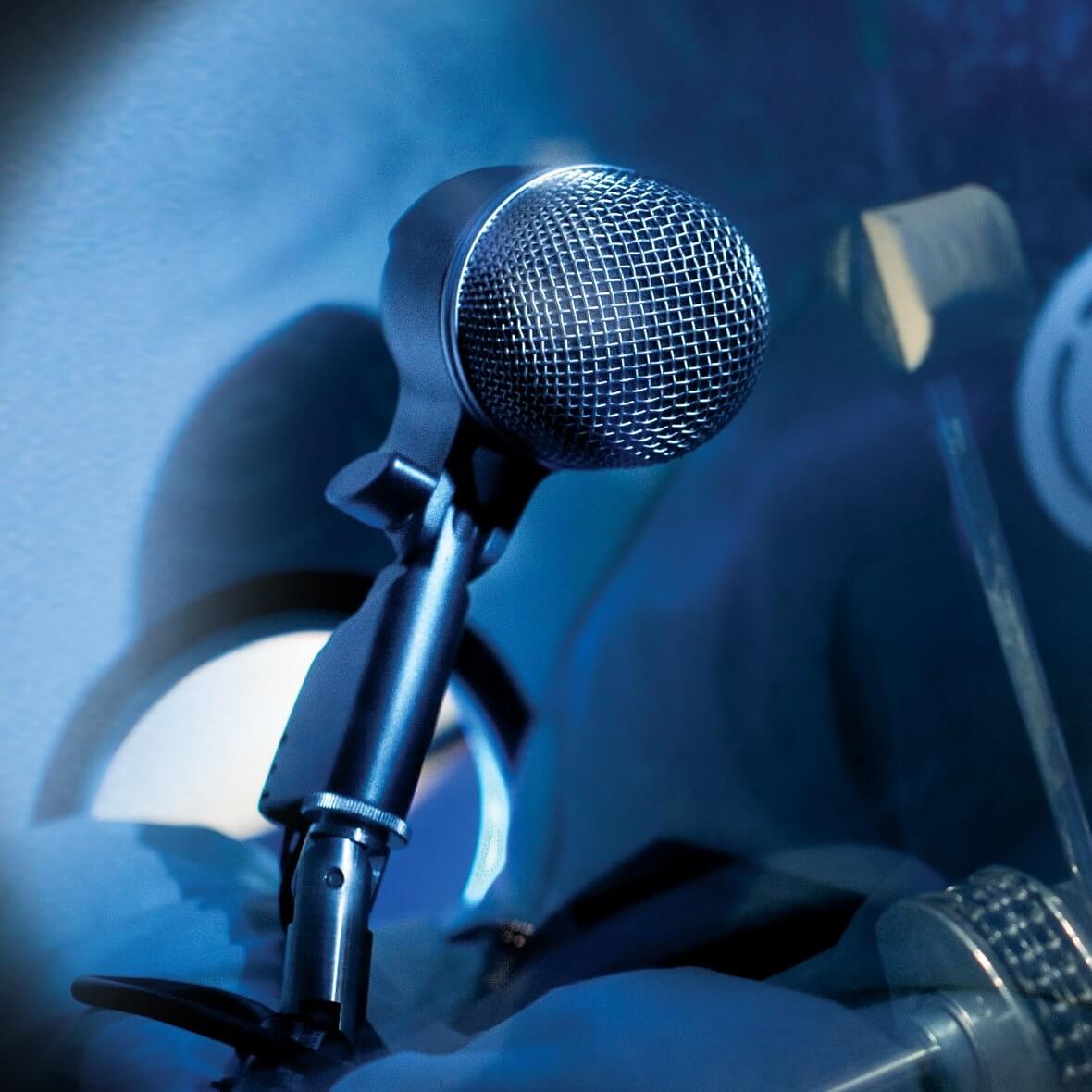 Shure Beta 52A - Kick Drum Dynamic Microphone