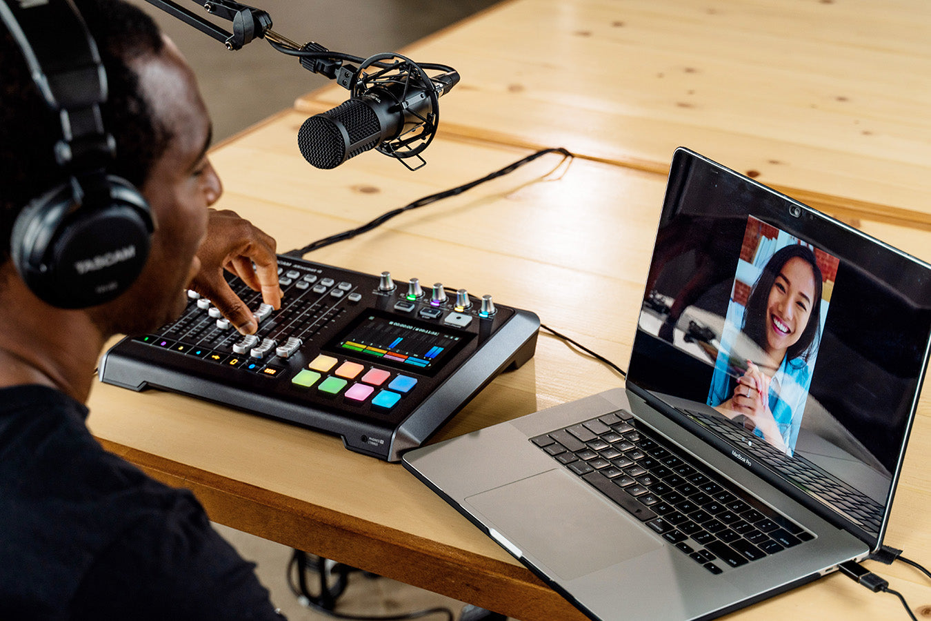 Tascam Mixcast 4 - Podcast Station with Recorder/USB Audio Interface, streaming online
