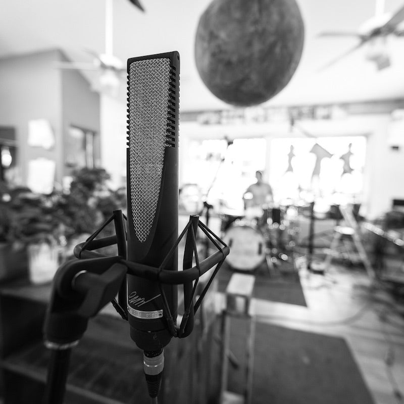 sE Electronics RNR1 - Rupert Neve Signature Active Ribbon Microphone, shown in a recording studio